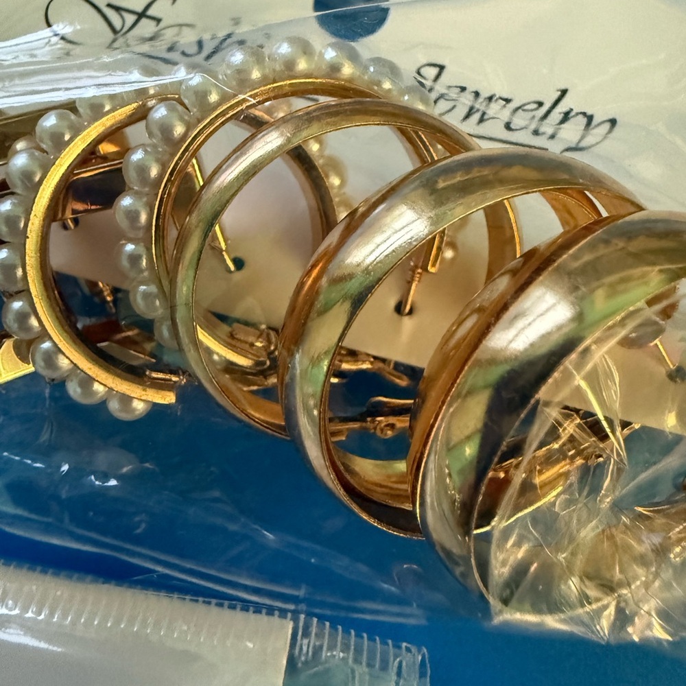 Gold-Tone Hoop Earrings Set of 20 pieces - Picture 1 of 11